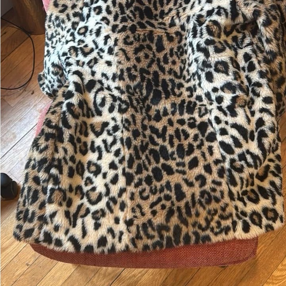Faux, leopard, fuzzy coat, size medium
